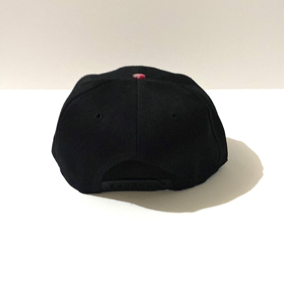 New Era LA Dodgers ‘Pink Floral” 9FIFTY Snapback - Picture 5 of 5